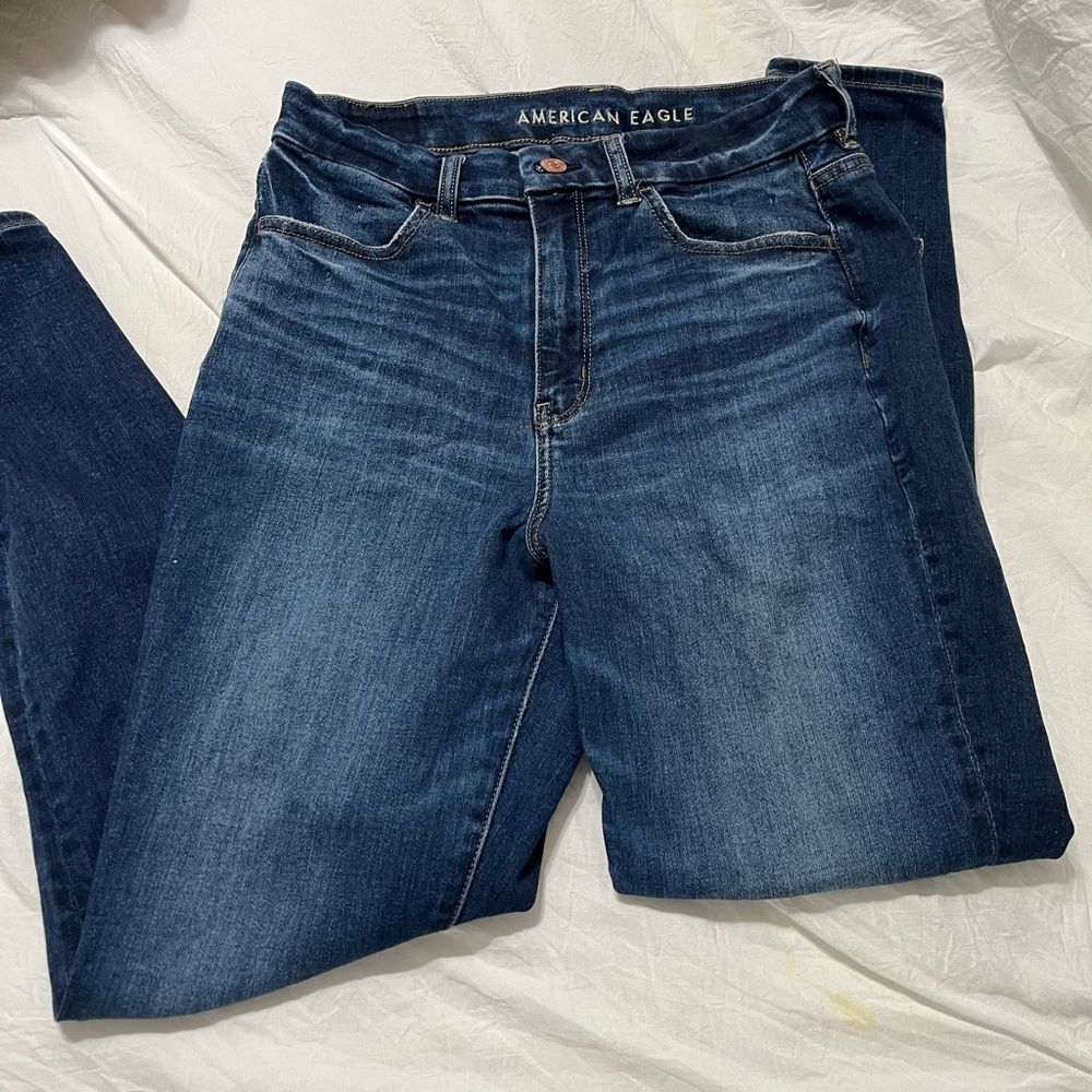 American Eagle Curvy super high rise size 8